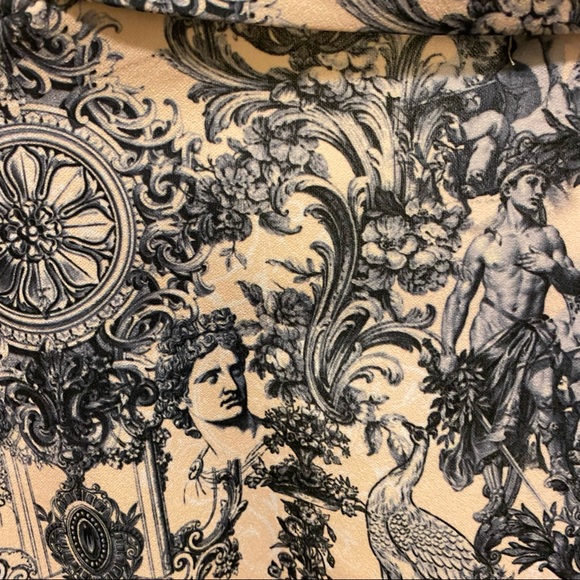 Pretty little Thing Playsuit - Picture 3 of 4